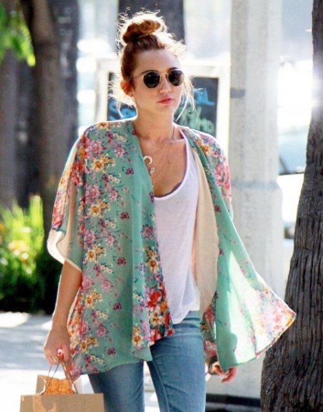 kimono entre os acessórios da moda