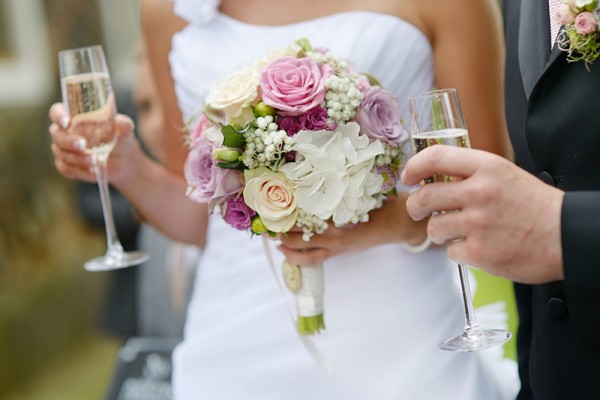 10 coisas para não fazer durante um brinde de casamento