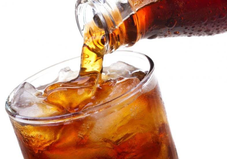 5 razões para parar de beber refrigerante