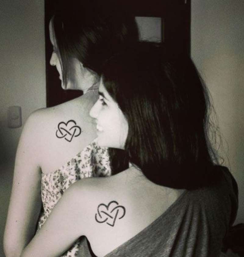 Modelo de Tatuagem para mãe e filha