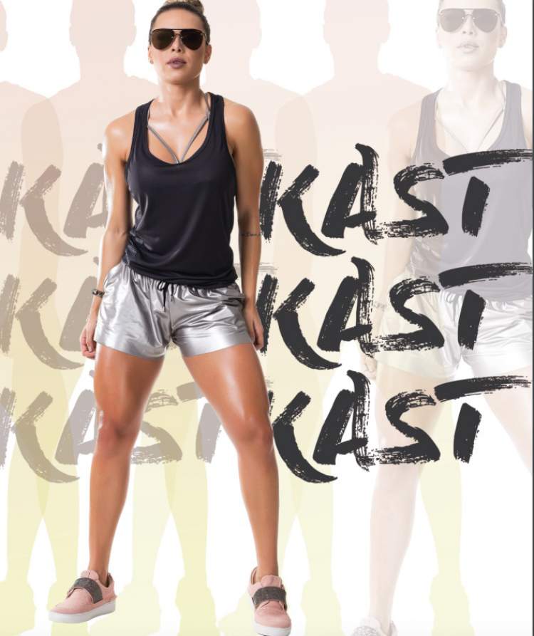 Alessandra Batista em ensaio para a marca Kast Fitness
