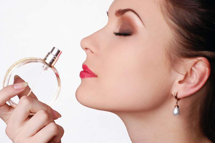 8 Perfumes Que Toda Mulher Deve Usar Pelo Menos Uma Vez Site De