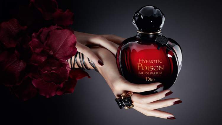 Hypnotic Poison de Dior é um dos perfumes que farão você se sentir mais sexy