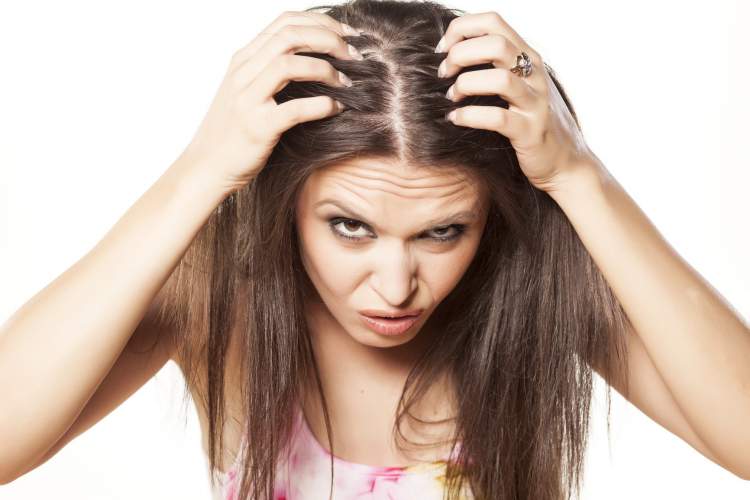 Veja as 6 piores coisas que mais fazem o cabelo cair e você não sabia
