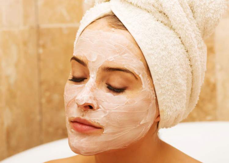 Máscara caseira de iogurte para combater a oleosidade da pele