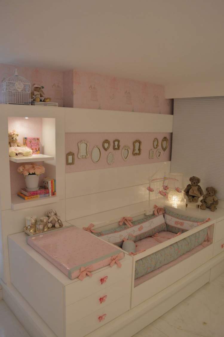 Decoração do quarto do bebê estilo princesa