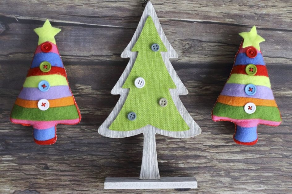 Enfeites para decoração de Natal feitos de tecido