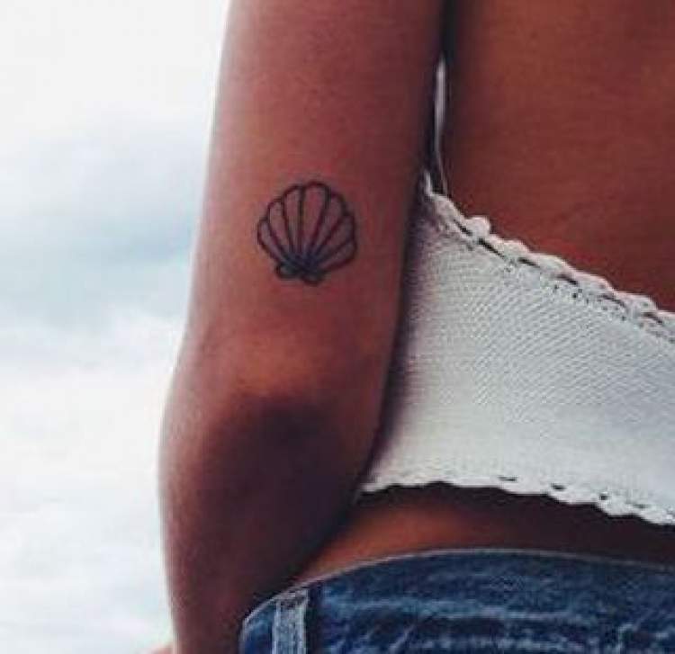 Foto de tatuagem delicada no braço