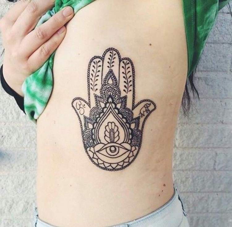 Tatuagem Mãe e Filho: Símbolo Hamsa