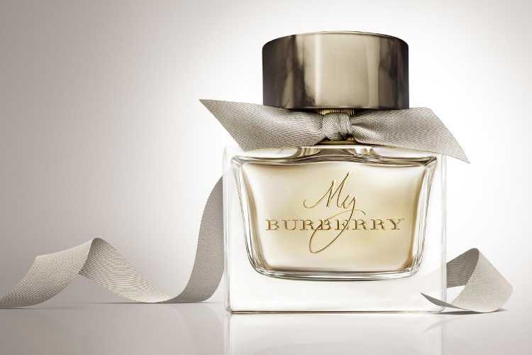 My Burberry Eau de Toilette é um dos melhores perfumes sensuais para mulheres calientes