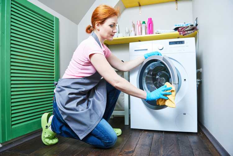 Máquina de lavar roupa é um dos objetos de casa que são muito sujos
