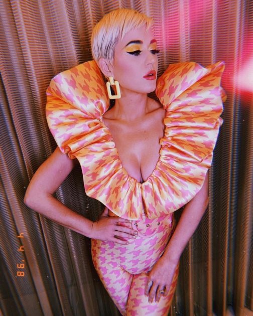 O pixie cut de Katy Perry é um dos cortes de cabelo da moda