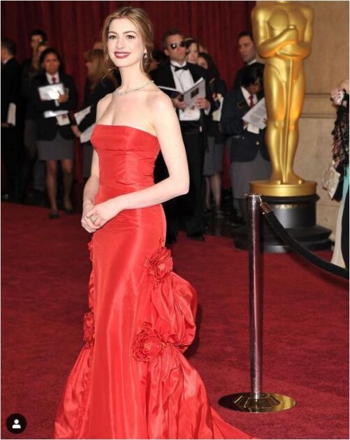 Look Ostentação Anne Hathaway